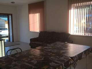 Гостевой дом Время счастья Ая Таунхаус с 3 спальнями-11