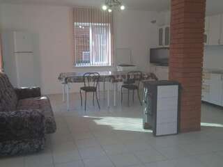 Гостевой дом Время счастья Ая Таунхаус с 3 спальнями-8