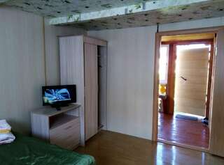 Гостевой дом Время счастья Ая Улучшенный номер с 2 кроватями размера «queen-size»-14